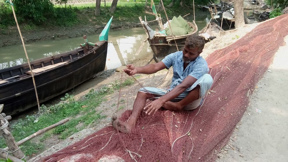 শেষ হল পদ্মা-মেঘনায় ইলিশ ধরার নিষেধাজ্ঞা