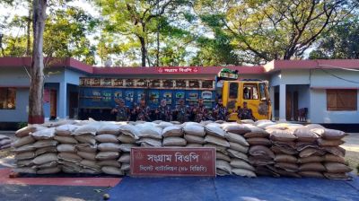 সিলেট-সুনামগঞ্জ সীমান্তে কোটি টাকার চোরাই পণ্য জব্দ