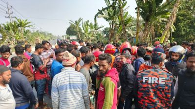 সাতক্ষীরায় বাসচাপায় ভ্যানচালক নিহত