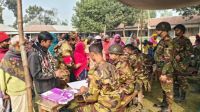 রায়গঞ্জে সেনাবাহিনীর বিনামূল্যে চিকিৎসা সেবা