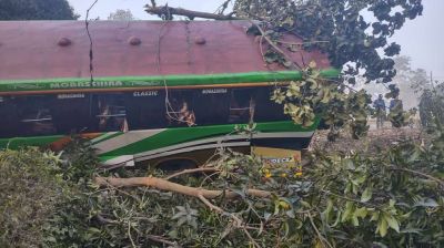 মিরসরাইয়ে শিক্ষাসফরের বাস খাদে, নিহত ১