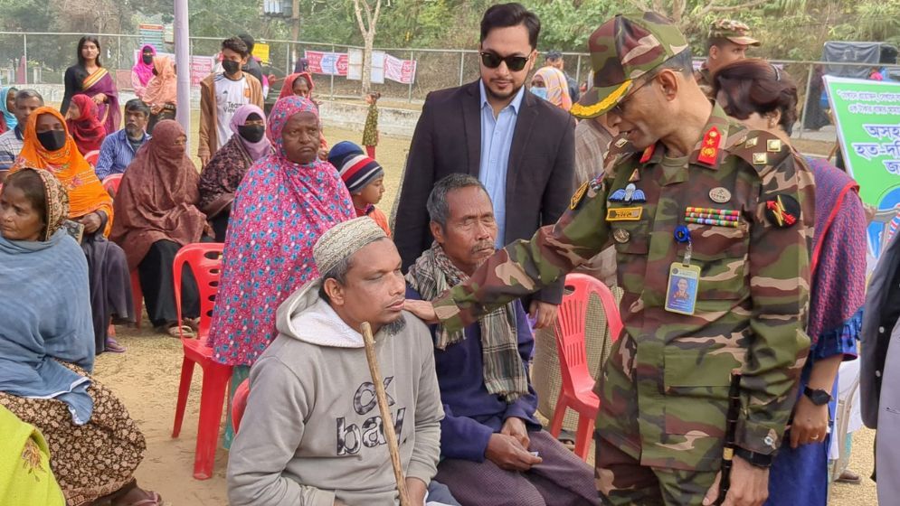 সেনা ও পার্বত্য চট্টগ্রাম ছাত্র পরিষদের ১ টাকায় বাজার