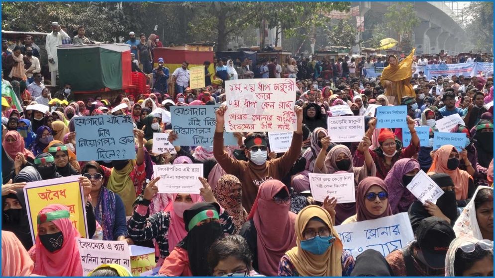 প্রাথমিকে নিয়োগপ্রত্যাশীদের ১২তম দিনের আন্দোলন চলছে