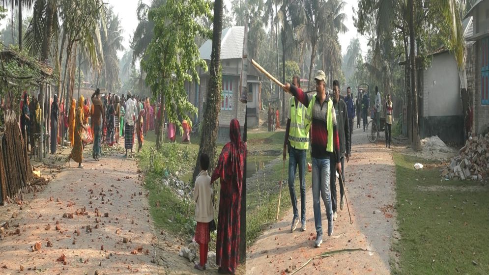 পাওনা টাকাকে কেন্দ্র করে দু’পক্ষের সংঘর্ষ, আহত অর্ধশতাধিক