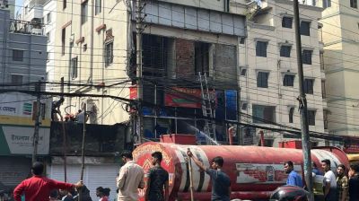 নেই ফায়ার-রাজউকের অনুমোদন, তালাবদ্ধ রাখা হয় সিঁড়ি