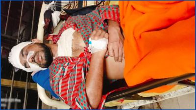 বাবাকে গরম তেলে ঝলসে দেওয়ার ঘটনায় মেয়ে-মামা গ্রেপ্তার