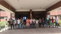 জাবি শিক্ষার্থীদের ওপর হামলাকারীদের বিচার দাবিতে মানববন্ধন