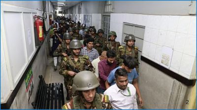 ঢামেকে অভিযান : জানা গেল আটক ৩৫ জনের পরিচয়