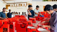 বাকৃবি ছাত্রদলের উদ্যোগে ঈদ উপহার বিতরণ