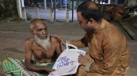 রাজধানীতে ছাত্রদল নেতা আফজালের ঈদ উপহার বিতরণ