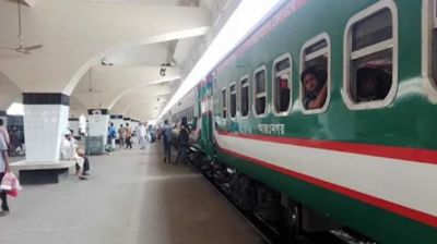 সার্ভার জটিলতা, কমলাপুরে ট্রেনের শিডিউল বিপর্যয়