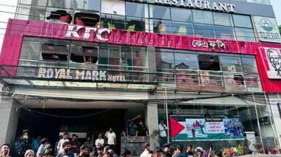 দোকান ও ব্যবসাপ্রতিষ্ঠানে ভাঙচুর-লুটপাট, সারাদেশে গ্রেপ্তার ৪৯