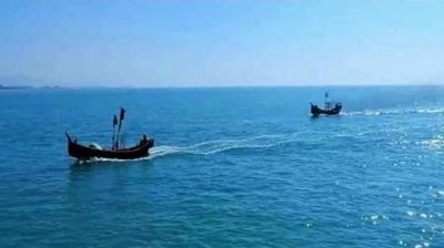 মাছ ধরার ট্রলারসহ ১৯ জেলেকে ধরে নিয়ে গেল আরাকান আর্মি