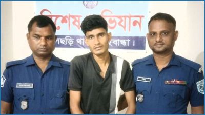 কলেজ ছাত্রীকে ধর্ষণ, অভিযুক্তকে গণধোলাই দিয়ে পুলিশে দিল জনতা