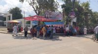 বাগেরহাটে এসএসসি পরীক্ষার্থী-অভিভাবকদের পাশে ছাত্রদল
