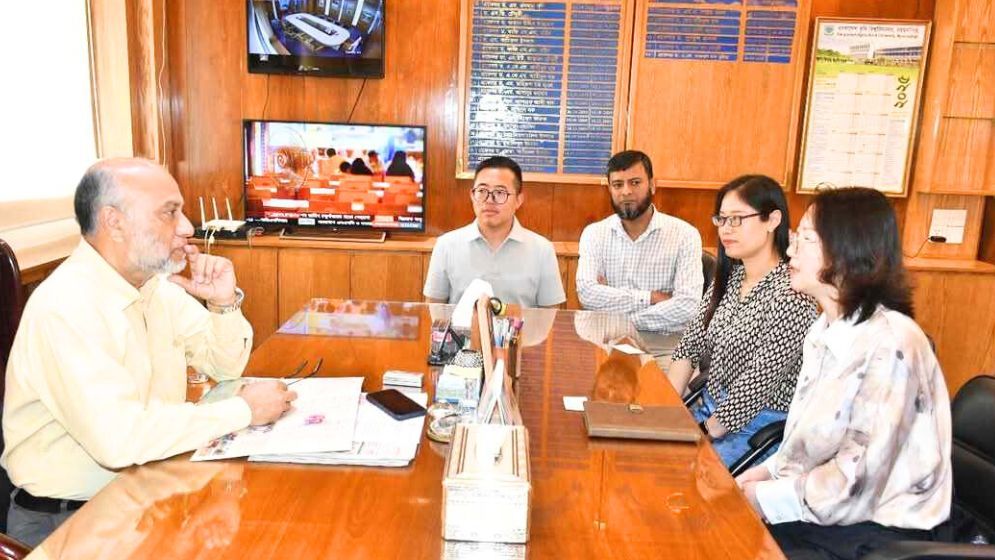 চীনের নর্থওয়েস্ট বিশ্ববিদ্যালয়ের সঙ্গে বাকৃবির চুক্তি নিয়ে আলোচনা