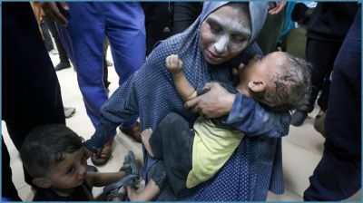 গাজায় বেছে বেছে নারী-শিশুদের হত্যা করছে ইসরায়েল