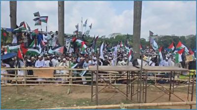 সোহরাওয়ার্দী উদ্যানে জড়ো হচ্ছেন প্রতিবাদী জনতা