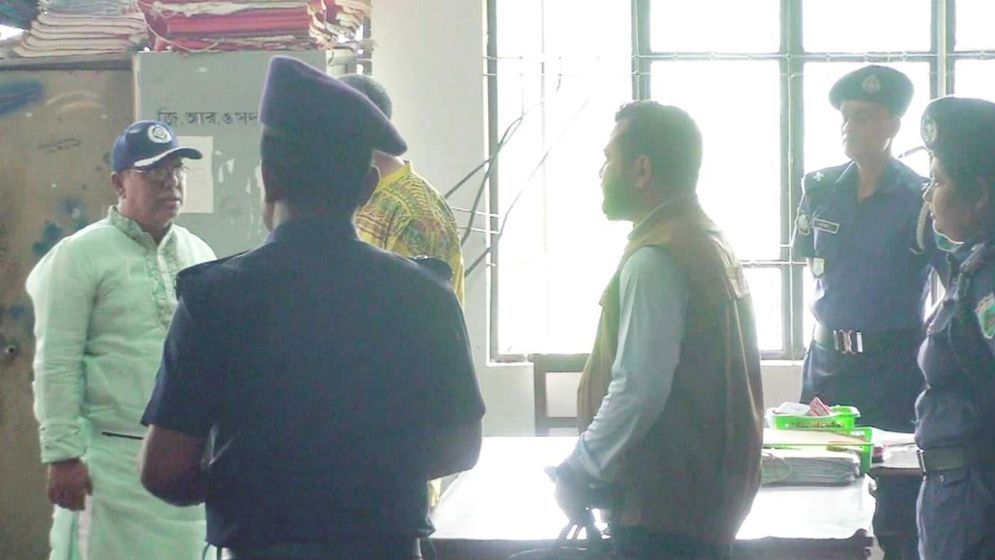 নাটোরে মালখানা চুরির ঘটনায় আরও টাকা-স্বর্ণালংকার উদ্ধার