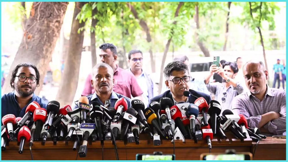 আলোচনায় সন্তুষ্ট বিএনপি, যত দ্রুত সম্ভব নির্বাচন দেওয়া হবে