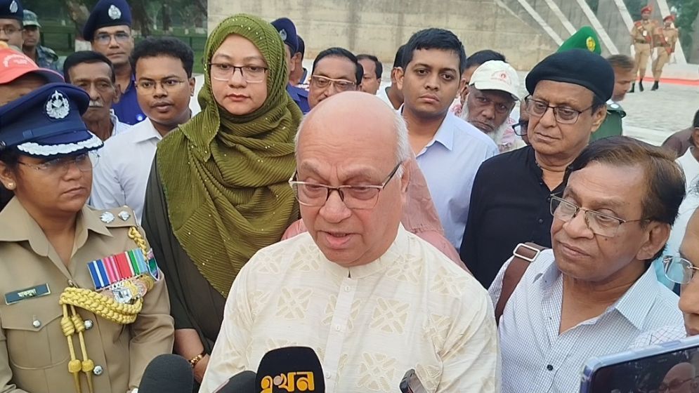 ভুয়া মুক্তিযোদ্ধা নিয়ে বিব্রত প্রকৃত মুক্তিযোদ্ধারা : ফারুক-ই-আজম