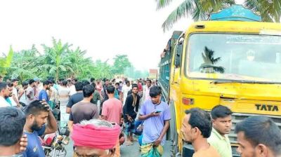 কুষ্টিয়ায় ট্রাকচাপায় নারী নিহত, স্বামী আহত