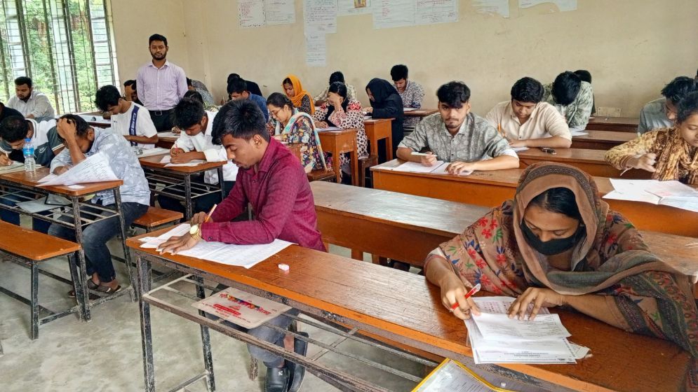 কুবিতে ‘সি’ ইউনিটের ভর্তি পরীক্ষা সম্পন্ন