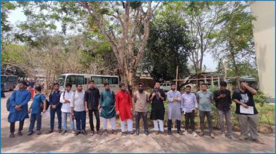 পারভেজ হত্যার প্রতিবাদে কুবিতে মানববন্ধন