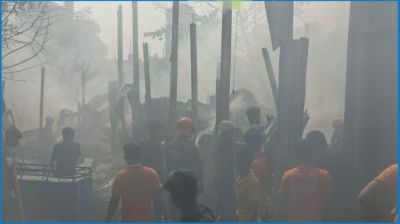 টঙ্গীর জুট গোডাউনের আগুন নিয়ন্ত্রণে