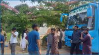 শুক্র ও শনিবারে বাস বাড়ানোর দাবি কুবি শিক্ষার্থীদের