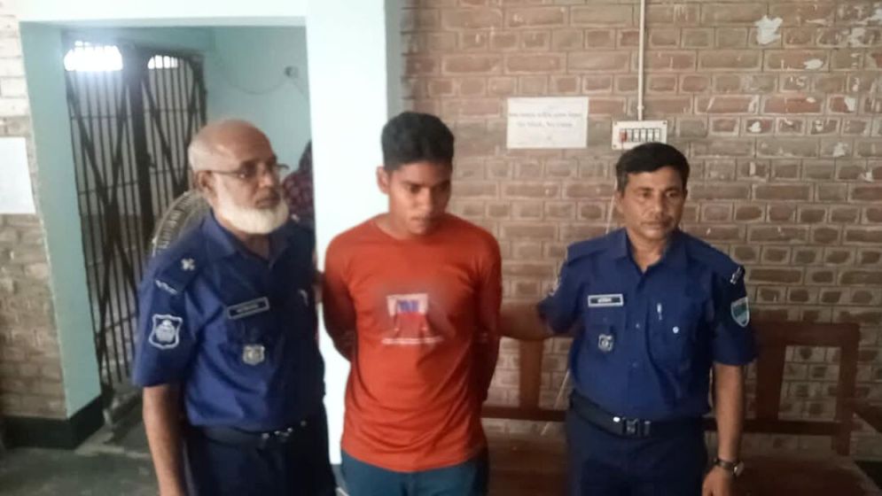 চুয়াডাঙ্গায় মসজিদে শিশু বলাৎকার, যুবকের যাবজ্জীবন কারাদণ্ড