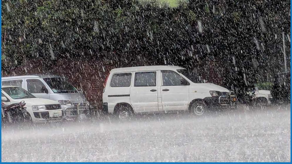 রাজধানীসহ দেশের বিভিন্ন স্থানে বৃষ্টি