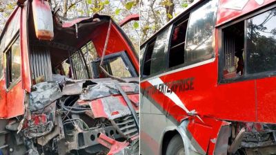 বাস নিয়ন্ত্রণ হারিয়ে গাছের সঙ্গে ধাক্কা, আহত ৬