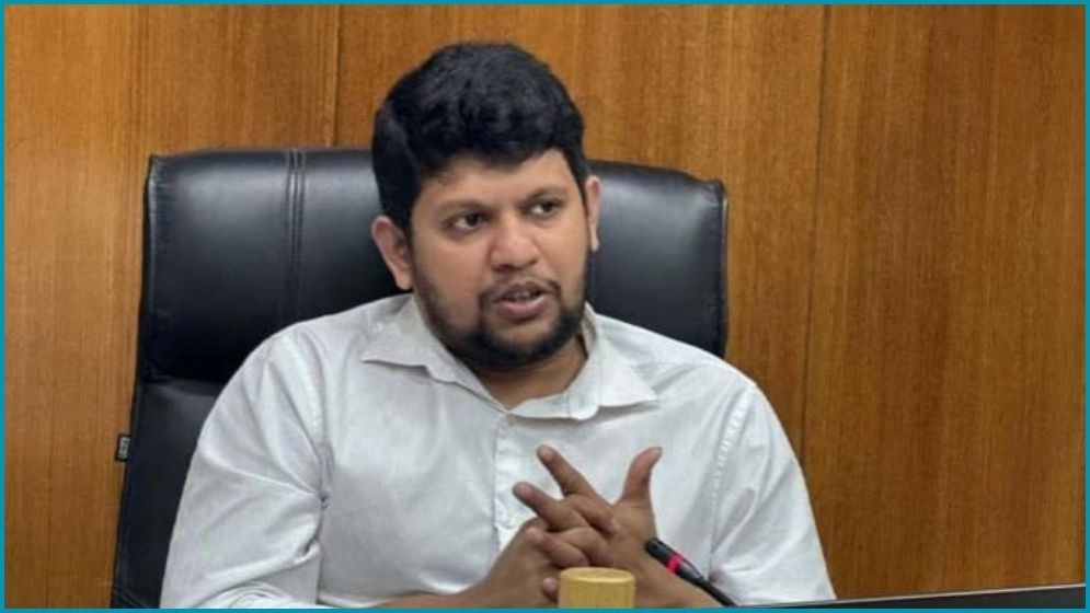 সরকার দীপ্ত টিভির সংবাদ কার্যক্রম বন্ধ করেনি : তথ্য ও সম্প্রচার উপদেষ্টা