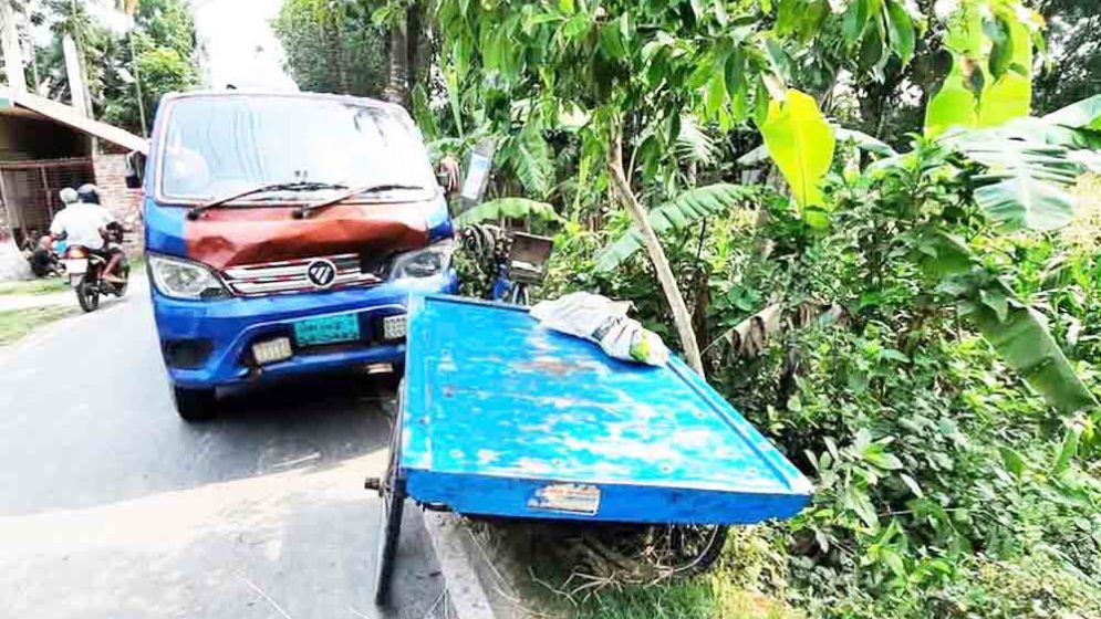 নলডাঙ্গায় পিকআপ-ভ্যান সংঘর্ষে পাট ব্যবসায়ী নিহত