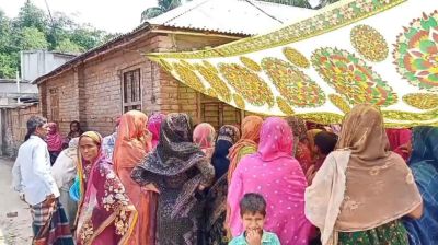 মেহেরপুরে সড়কে ঝরল শ্রমিকের প্রাণ