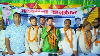 ফরিদপুরে স্বেচ্ছাসেবক দলের নবনির্বাচিত যুগ্ম আহ্বায়ককে গণসংবর্ধনা