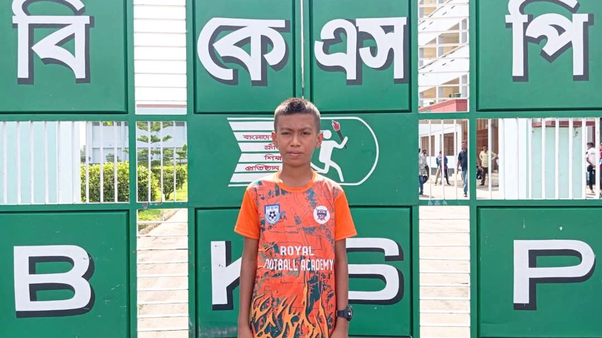 বিকেএসপিতে সুযোগ পেলেন রিকশাচালকের ছেলে আরিফ