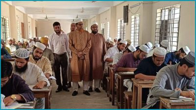 ইসলামি আরবি বিশ্ববিদ্যালয়ের অধীনে সারাদেশে কামিল পরীক্ষা শুরু