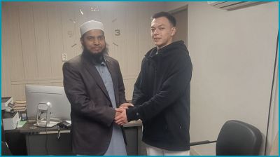 সিউলে বাংলাদেশি আলেমের কাছে রুশ যুবকের ইসলাম গ্রহণ