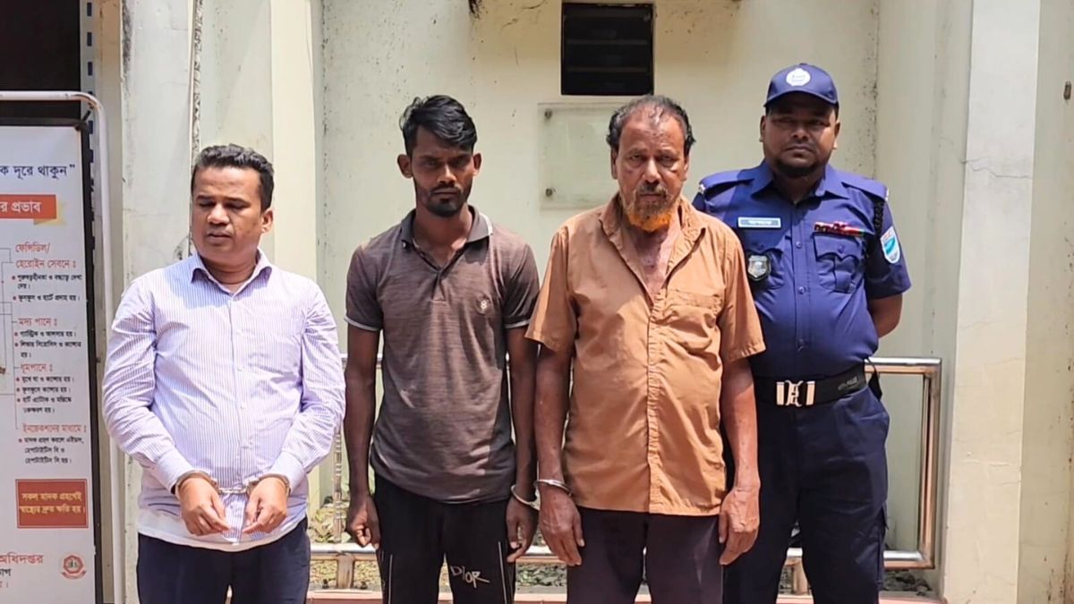 রূপগঞ্জে কাস্টমস পরিচয়ে ট্রাক ছিনতাই, গ্রেপ্তার ৩