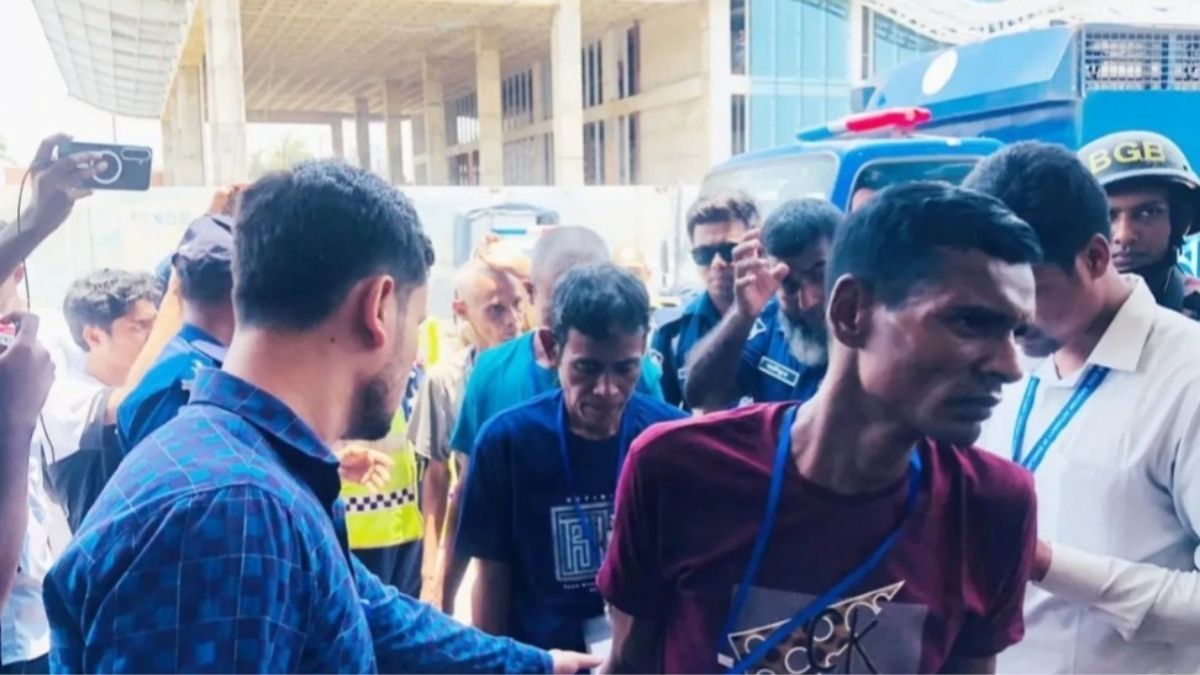 স্বদেশে ফিরলেন সেনা-বিজিপি সদস্যসহ ৪০ মিয়ানমার নাগরিক