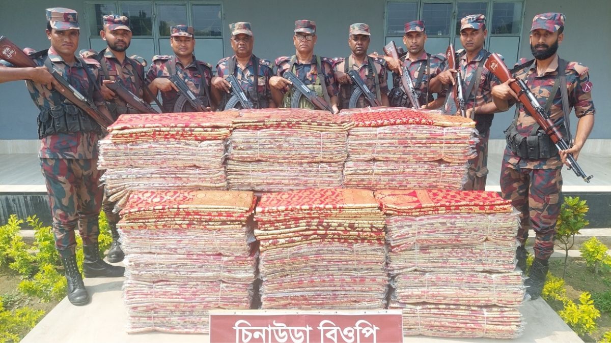 সুনামগঞ্জ সীমান্তে অভিযানে ভারতীয় শাড়ি জব্দ