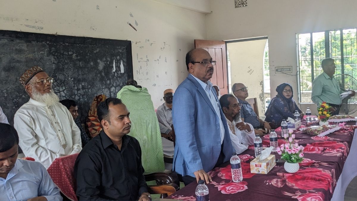 সরকারপ্রধান হয়ে পালিয়ে যাওয়াটা লজ্জার : ড. মশিউর রহমান