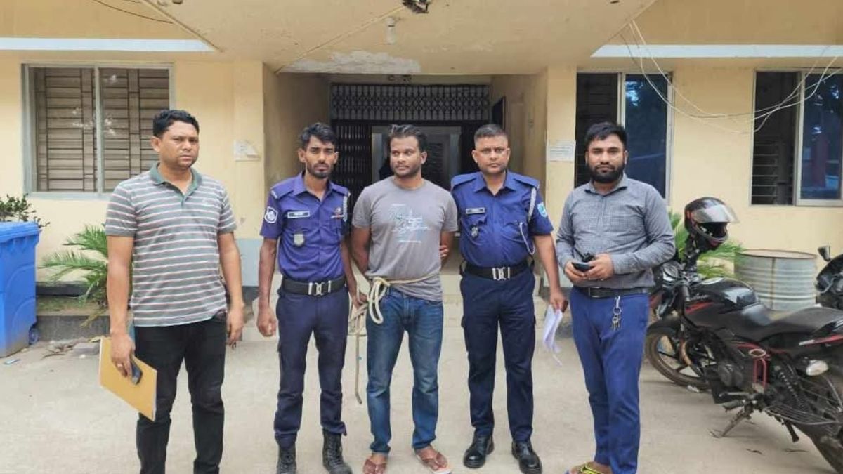 সোনারগাঁয়ে বিদেশি পিস্তল-গুলিসহ গ্রেপ্তার ১