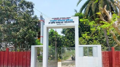 রোদের তাপে পুড়ছে চুয়াডাঙ্গা, তাপমাত্রা ৪২ ডিগ্রি ছাড়াল