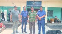 ভারতে পালানোর চেষ্টাকালে চেকপোস্টে আ.লীগ নেতা আটক