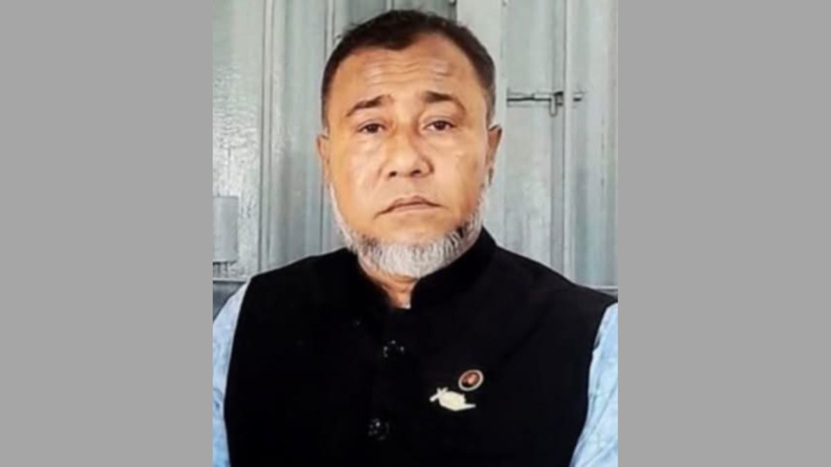 ছাগলনাইয়ায় ইউনিয়ন আ.লীগের সভাপতি মিনু গ্রেপ্তার