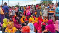 বেতন-বোনাসের দাবিতে ভালুকায় শ্রমিকদের মহাসড়ক অবরোধ