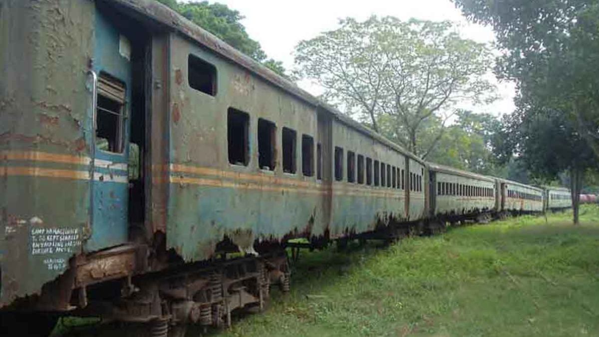 রেলওয়ে কারখানায় নষ্ট হচ্ছে ১৫৩ কোটি টাকার যন্ত্রপাতি